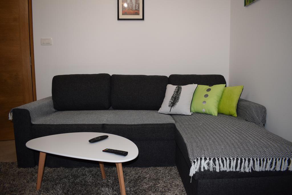 Apartment Fini Тиват Екстер'єр фото