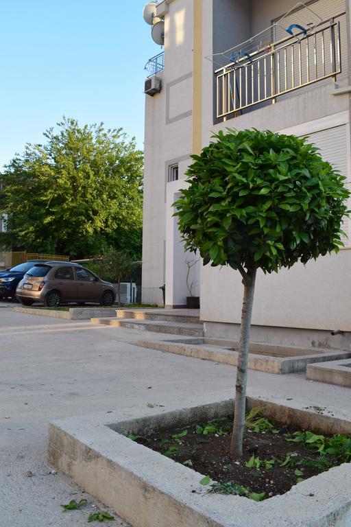 Apartment Fini Тиват Екстер'єр фото